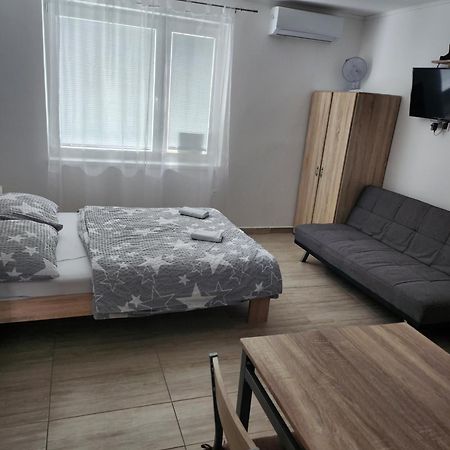 Apartmány Roland Veľký Meder Exteriér fotografie